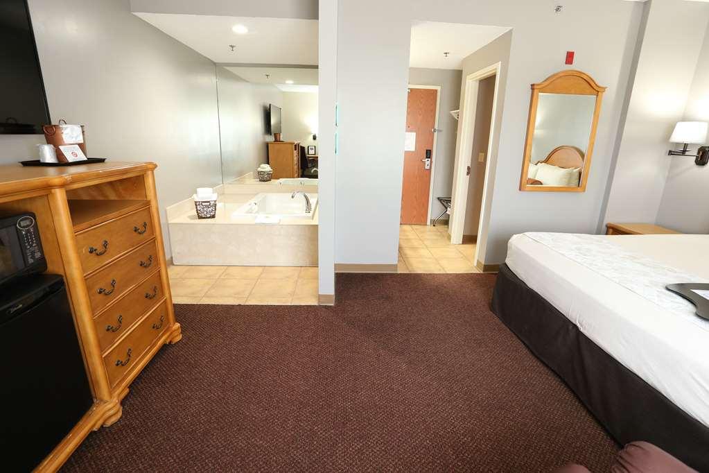 Country Hearth Inn & Suites Edwardsville Chambre photo