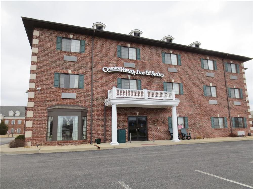 Country Hearth Inn & Suites Edwardsville Extérieur photo