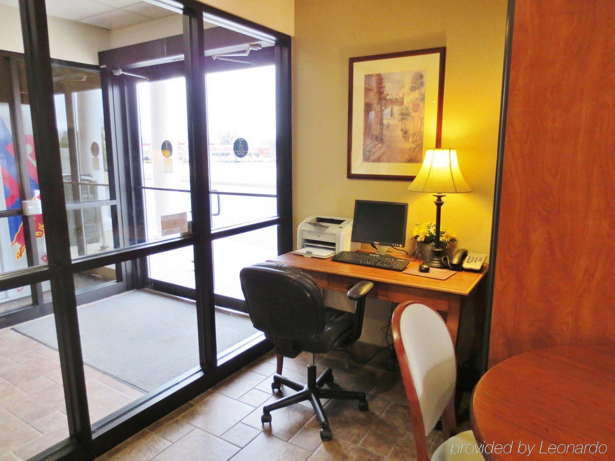 Country Hearth Inn & Suites Edwardsville Extérieur photo