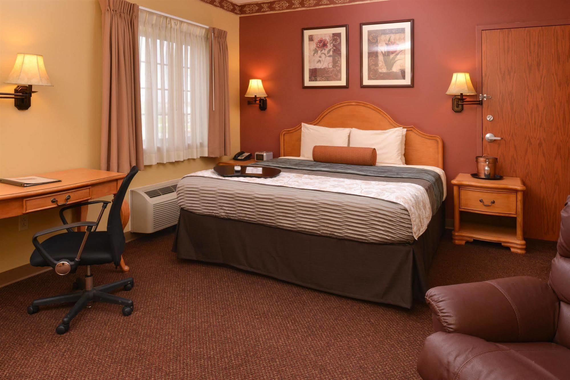 Country Hearth Inn & Suites Edwardsville Extérieur photo