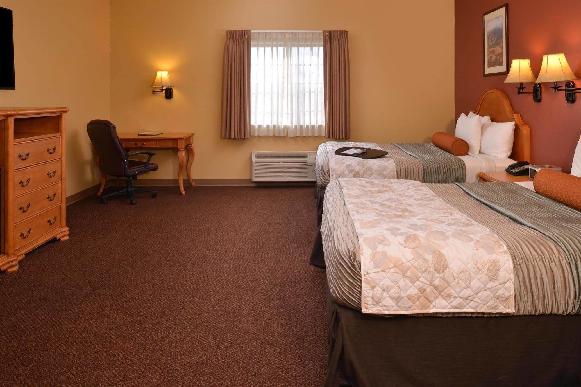 Country Hearth Inn & Suites Edwardsville Extérieur photo