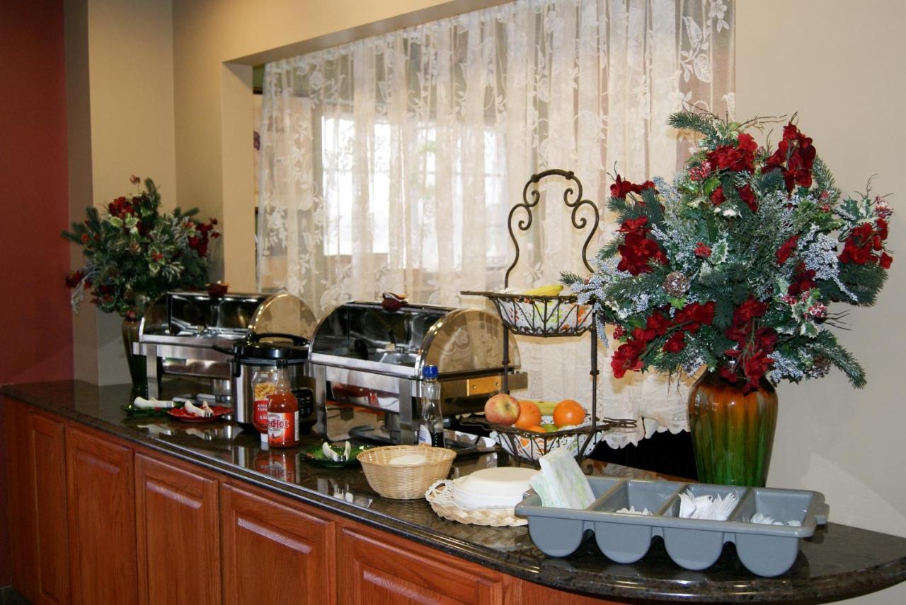 Country Hearth Inn & Suites Edwardsville Extérieur photo